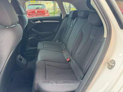 Audi A3 Sportback 1.6 tdi Sport 110cv E6 Bianco usata Cernusco sul Naviglio