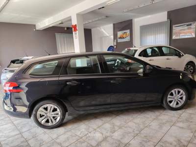 Peugeot 308 S&S EAT6 SW Business usata POTENZA PICENA