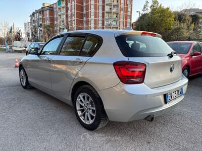 BMW Serie 1 118d 118d serie1 serie 1 Urban 5p. Argento usata Bologna