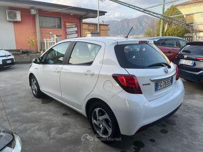 Toyota Yaris Yaris 1.5 Hybrid 73 cv Bianco usata Sassano