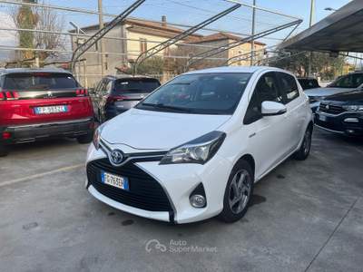 Toyota Yaris Yaris 1.5 Hybrid 73 cv Bianco usata Sassano