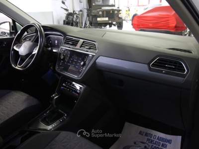 Volkswagen Tiguan 1.4 TSI eHYBRID DSG Life Bianco usata Torino