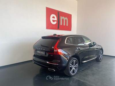 Volvo XC60 B4 AUT. MOMENTUM PRO Nero usata Follonica