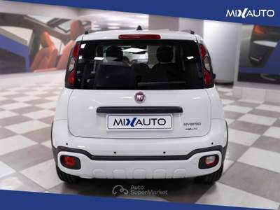 Fiat Panda Pandina Cross 1.0 Firefly Hybrid S&amp;S 70CV Bianco usata Latina