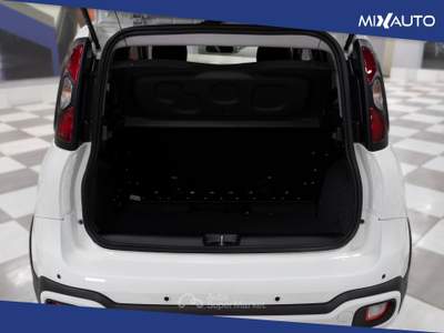 Fiat Panda Pandina Cross 1.0 Firefly Hybrid S&amp;S 70CV Bianco usata Latina
