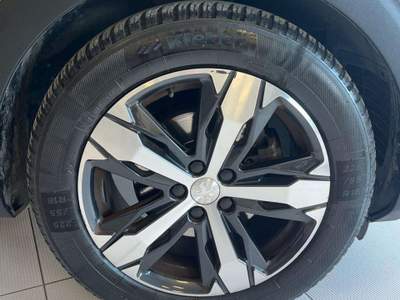 Peugeot 3008 3008 II 2016 1.5 bluehdi GT Line s Verde usata Gualdo Tadino