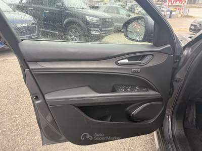Alfa Romeo Stelvio Stelvio 2020 2.2 t Ti Q4 210cv auto Argento usata Gualdo Tadino