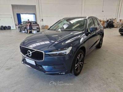 Volvo XC60 XC60 II 2022 2.0 b4 Momentum Pro awd auto usata Gualdo Tadino