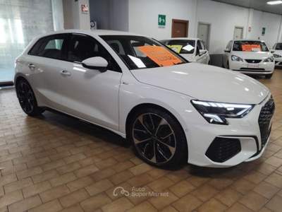 Audi A3 SPORTBACK 40 TDI quattro S tr. S line edition 19" Bianco usata Vigevano