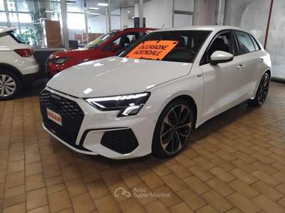 Audi A3 SPORTBACK 40 TDI quattro S tr. S line edition 19" Bianco usata Vigevano