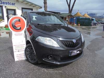 Lancia Ypsilon 1.0 FireFly 5 porte S&S Hybrid Silver Nero usata Guidonia Montecelio