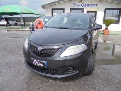 Lancia Ypsilon 1.0 FireFly 5 porte S&S Hybrid Silver Nero usata Guidonia Montecelio
