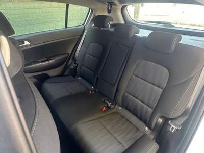 Kia Sportage Tecnologia ibrida, comfort e design sportivo Bianco usata Nardò