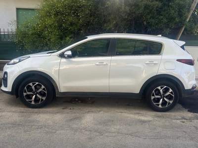 Kia Sportage Tecnologia ibrida, comfort e design sportivo Bianco usata Nardò