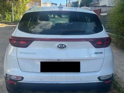 Kia Sportage Tecnologia ibrida, comfort e design sportivo Bianco usata Nardò