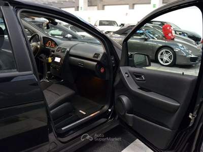 Mercedes-Benz Classe A AUTOMATIC Classic Unico Proprietario Nero usata Monza