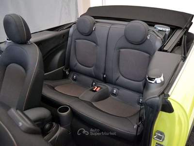 MINI Cooper 1.5 Cooper Essential Auto Unico Proprietario ** Giallo usata Monza