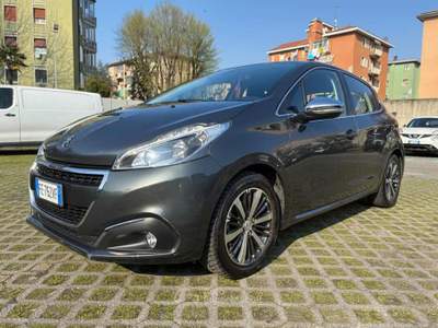 Peugeot 208 1° serie PureTech 82 5 porte Allure Grigio usata Torino