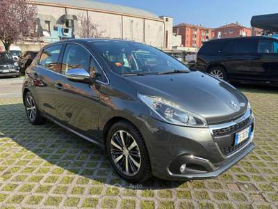 Peugeot 208 1° serie PureTech 82 5 porte Allure Grigio usata Torino