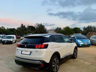 Peugeot 3008 SUV moderno, economico e super accessoriato Bianco usata Nardò