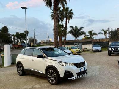 Peugeot 3008 SUV moderno, economico e super accessoriato Bianco usata Nardò