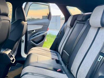 Peugeot 3008 SUV moderno, economico e super accessoriato Bianco usata Nardò