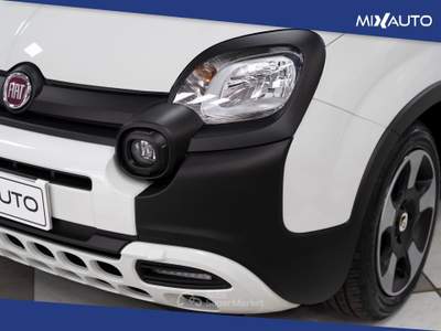 Fiat Panda Pandina Cross 1.0 Firefly Hybrid S&amp;S 70CV Bianco usata Latina
