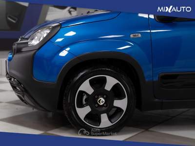 Fiat Panda Pandina Cross 1.0 Firefly Hybrid S&amp;S 70CV Blu/Azzurro usata Latina