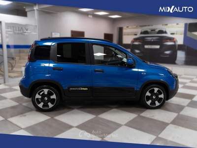 Fiat Panda Pandina Cross 1.0 Firefly Hybrid S&amp;S 70CV Blu/Azzurro usata Latina