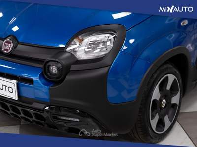 Fiat Panda Pandina Cross 1.0 Firefly Hybrid S&amp;S 70CV Blu/Azzurro usata Latina