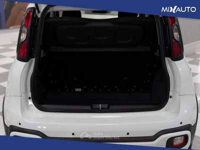 Fiat Panda Pandina Cross 1.0 Firefly Hybrid S&amp;S 70CV Bianco usata Latina
