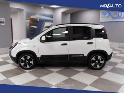 Fiat Panda Pandina Cross 1.0 Firefly Hybrid S&amp;S 70CV Bianco usata Latina