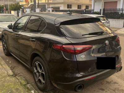 Alfa Romeo Stelvio Eleganza italiana e prestazioni da vera Alfa Nero usata Nardò