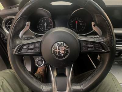 Alfa Romeo Stelvio Eleganza italiana e prestazioni da vera Alfa Nero usata Nardò