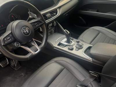 Alfa Romeo Stelvio Eleganza italiana e prestazioni da vera Alfa Nero usata Nardò