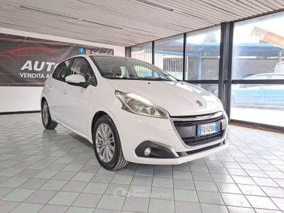 Peugeot 208 Hdi 75cv Restayling usata Giugliano in Campania