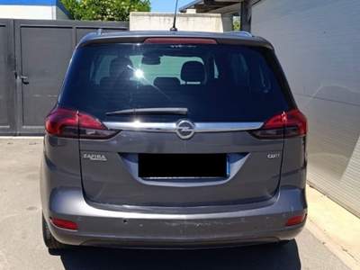 Opel Zafira Tanto spazio e comfort per ogni viaggio Grigio usata Nardò