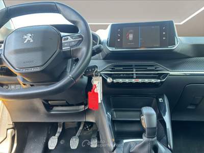 Peugeot 208 Peugeot 208 – allure pack , full led Giallo usata Roma