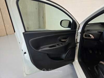 Lancia Ypsilon Lancia Ypsilon 1.0 Hybrid Alberta Ferretti Bianco usata Caino