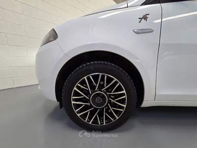 Lancia Ypsilon Lancia Ypsilon 1.0 Hybrid Alberta Ferretti Bianco usata Caino