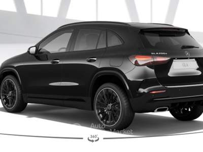 Mercedes-Benz GLA D AMG Line+Tetto+Multibeam+Night Pack Rosso usata Pozzuoli