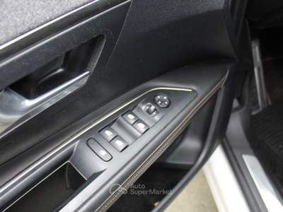 Peugeot 3008  BlueHDi 120 S&S GT Line Bianco usata Padula