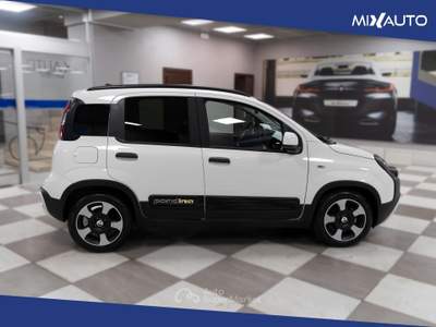 Fiat Panda Pandina Cross 1.0 Firefly Hybrid S&amp;S 70CV Bianco usata Latina