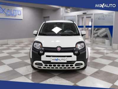 Fiat Panda Pandina Cross 1.0 Firefly Hybrid S&amp;S 70CV Bianco usata Latina