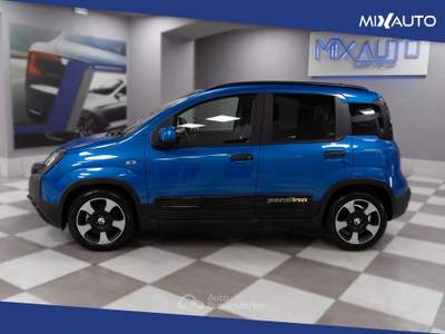 Fiat Panda Pandina Cross 1.0 Firefly Hybrid S&amp;S 70CV Blu/Azzurro usata Latina