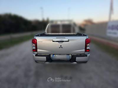 Mitsubishi L200 4X4 Argento usata Cecina