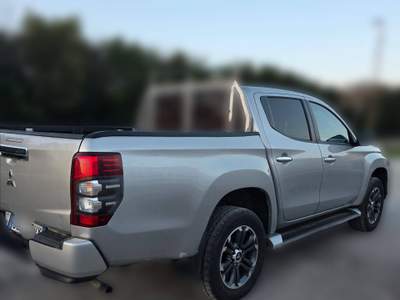 Mitsubishi L200 4X4 Argento usata Cecina