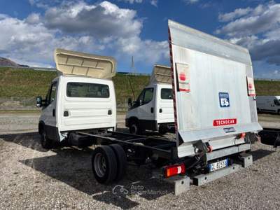 Iveco Daily 35C16 2.3 TELAIO CON SPONDA Bianco usata Gemona del Friuli