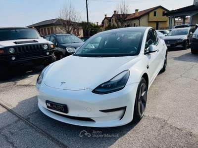 Tesla Model 3 Long Range Dual Motor AWD Bianco usata Stra