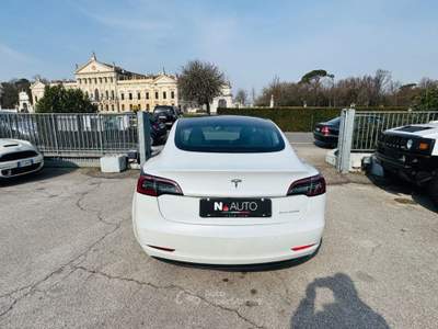 Tesla Model 3 Long Range Dual Motor AWD Bianco usata Stra